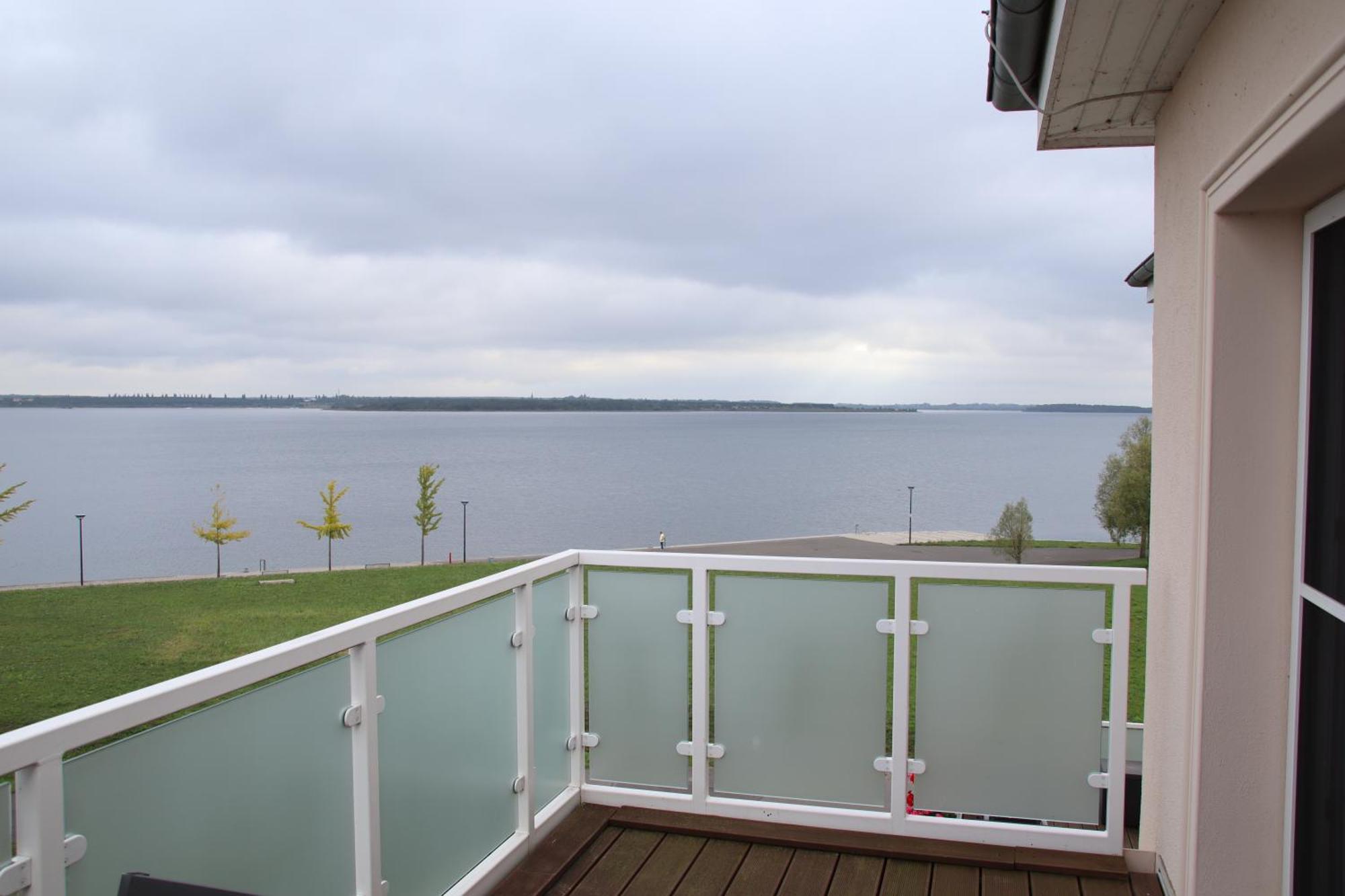 Ferienwohnung Im Palais Am See Am Goitzschesee Bitterfeld-Wolfen Exterior foto